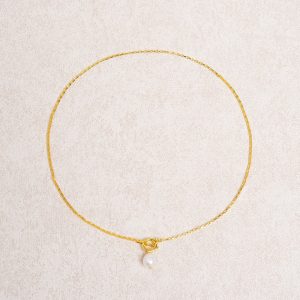 Gold Faux Pearl Snake Necklace